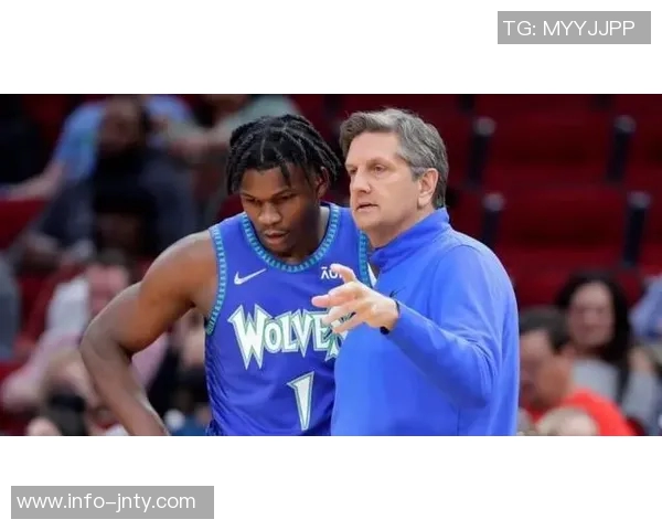 爱德华兹单节狂砍19分太阳全队仅得19分显差距