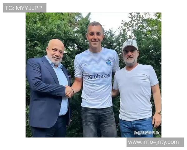 墨西哥籍教练本杰明莫拉正式加盟武汉三镇担任新主教练