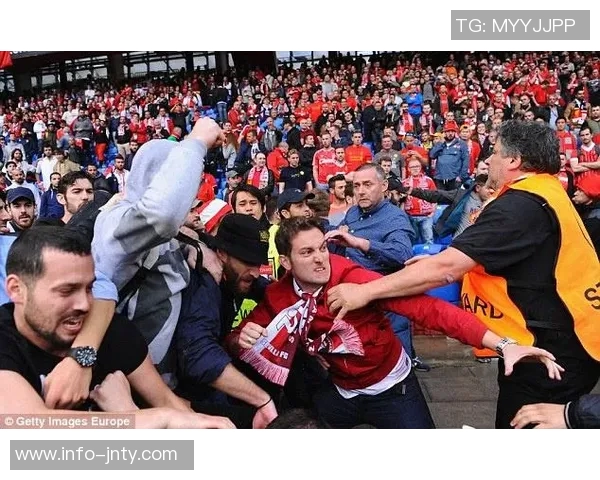 早报：标王报销法老绝杀红军球迷心情复杂难以言表