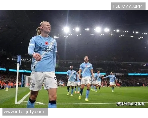 英超2025最佳阵容揭晓哈兰德与B费领衔范戴克赖斯强势入选