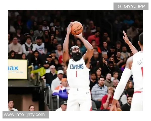 卢指导盛赞哈登表现出色称其面对换防迅速发起进攻