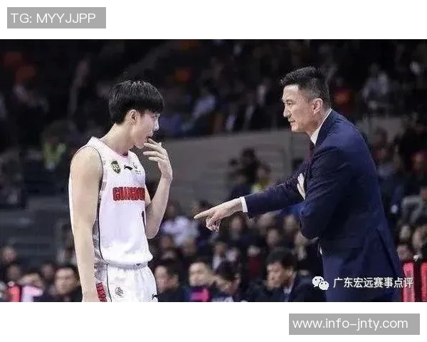 肯尼直言詹东里三人同场难以发挥一个球难以满足他们的需求