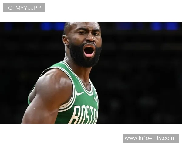 杰伦布朗首节火力全开半场狂砍20分助力球队表现出色 杰伦布朗首节火力全开半场狂砍20分助力球队表现出色