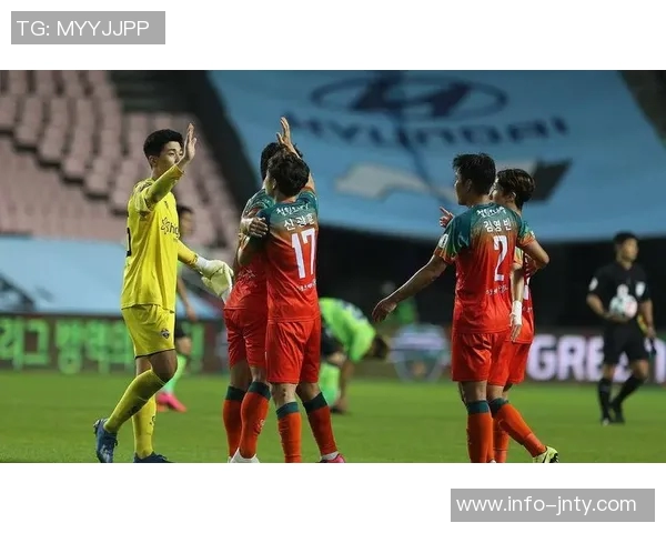 海港队亚冠之路提前终结连续12场未尝胜绩创历史新低 海港队亚冠之路提前终结连续12场未尝胜绩创历史新低